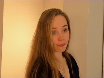 girl
        cutie_boom cam image #769900