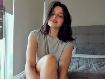 girl
        yourfreakygirl cam image #2908612