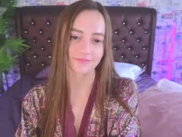 girl
        angelina_new cam image #2604017