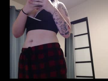 couple
        lustfullives cam image #2356037