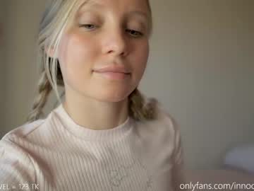 girl
        pureangeldolores cam image #1754735