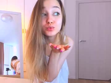 girl
        viola_forlover cam image #3213386