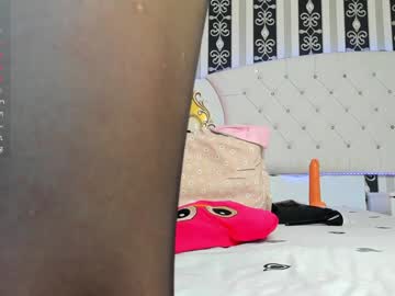 girl
        aidasina cam image #3910698