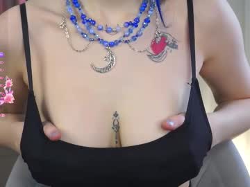 girl
        merciabawden cam image #4142104