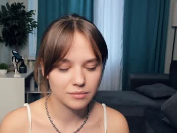 girl
        cherry_wave cam image #3587830