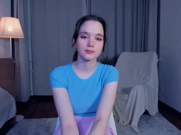 girl
        macyadrian cam image #2072272