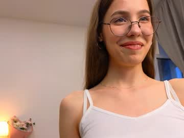 girl
        wanda_robinson cam image #3009441