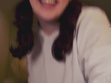 girl
        chery_lady22 cam image #2025939