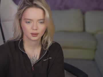 girl
        anabel054 cam image #4203193