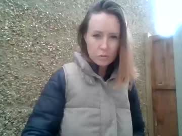 girl
        eatmypie69 cam image #1763268