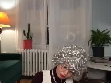 girl
        littlesugarpea cam image #2507587