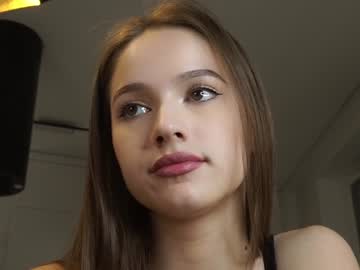 girl
        hecola cam image #3444914