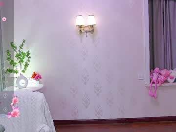 girl
        lovewindy cam image #3109652