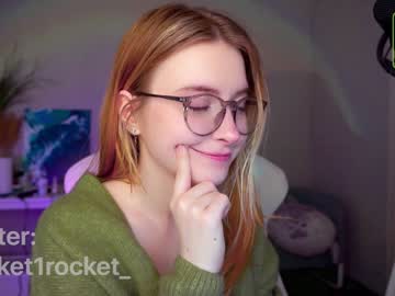 girl
        pocketrocket_ cam image #909689