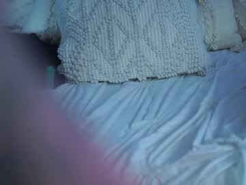 couple
        maggieandglen cam image #929943