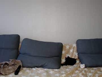 girl
        ellawalker cam image #1198977