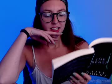 girl
        delilahreads cam image #1410432