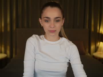girl
        lana_pulse cam image #3445270