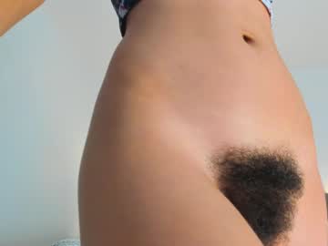 girl
        bush_woman cam image #3455685