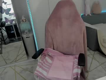 girl
        mermaidrozalia cam image #1856296