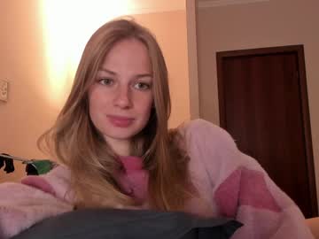 girl
        magic_couple13 cam image #3444726