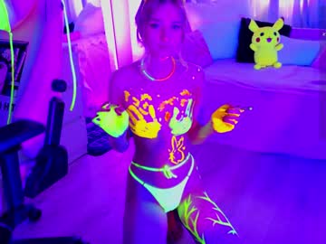 girl
        vonnalein cam image #3093040