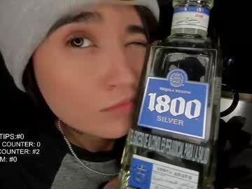 girl
        lonelly_lolly98 cam image #689507