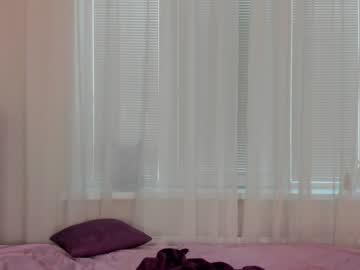 girl
        angelina_new cam image #580512