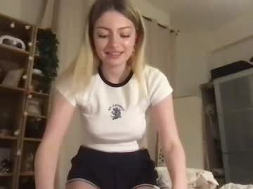girl
        str4wb3rrycat cam image #666357