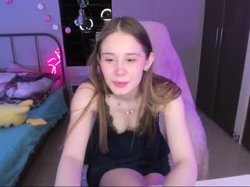girl
        misty_moore_ cam image #845405
