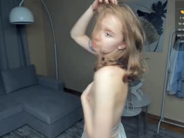 couple
        _hollydolly_ cam image #2013060