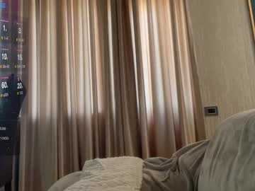 girl
        indikaflower cam image #4232358