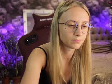 girl
        angeellina cam image #353554