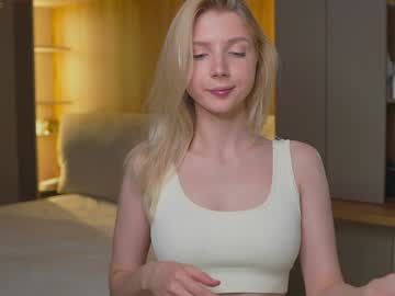 girl
        oh_honey_ cam image #3484548