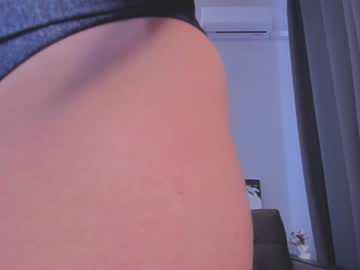 girl
        just_lilu cam image #1917070