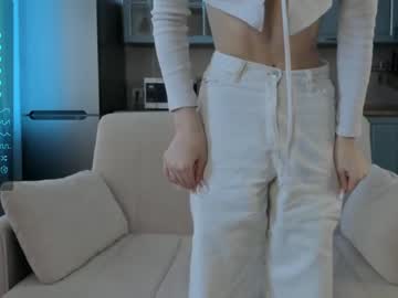 girl
        gellykliar cam image #1830014