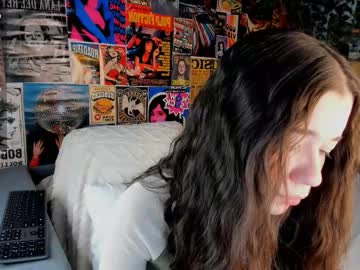 girl
        flirtykitty_ cam image #4370558