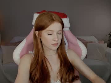 girl
        leahsthetics cam image #3978758