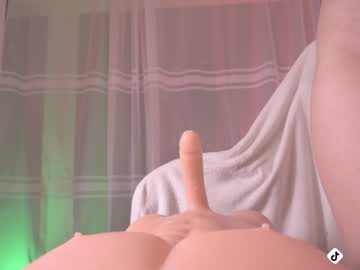 girl
        soficb cam image #2160190