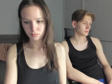 couple
        yourher0in cam image #2960784