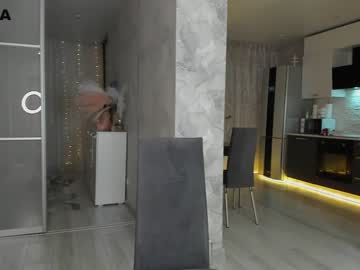 girl
        mia_devill cam image #658833