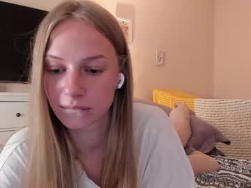 girl
        magic_couple13 cam image #3535480