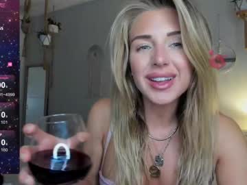 girl
        theselina_kyle cam image #2858192