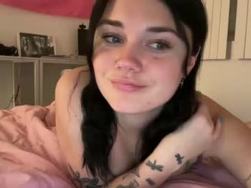 girl
        queencassidyy cam image #2221798