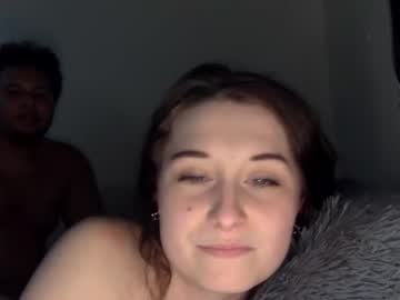 couple
        daddys_princesss cam image #426900