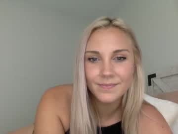 girl
        dreag3011 cam image #1338838