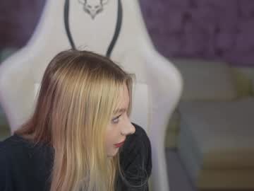 girl
        anabel054 cam image #4204195