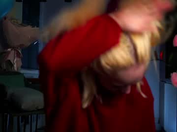 girl
        taitehambelton cam image #4319677