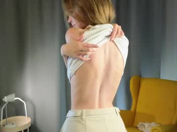 girl
        dorisgodsil cam image #3120276