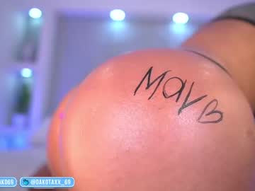 girl
        dakota_leex cam image #4280173